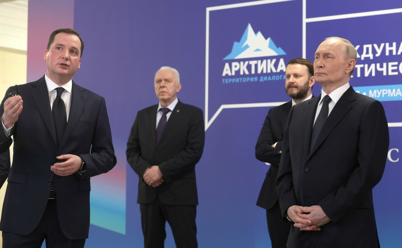 Путину презентовали мастер-планы опорных населенных пунктов Арктической зоны РФ