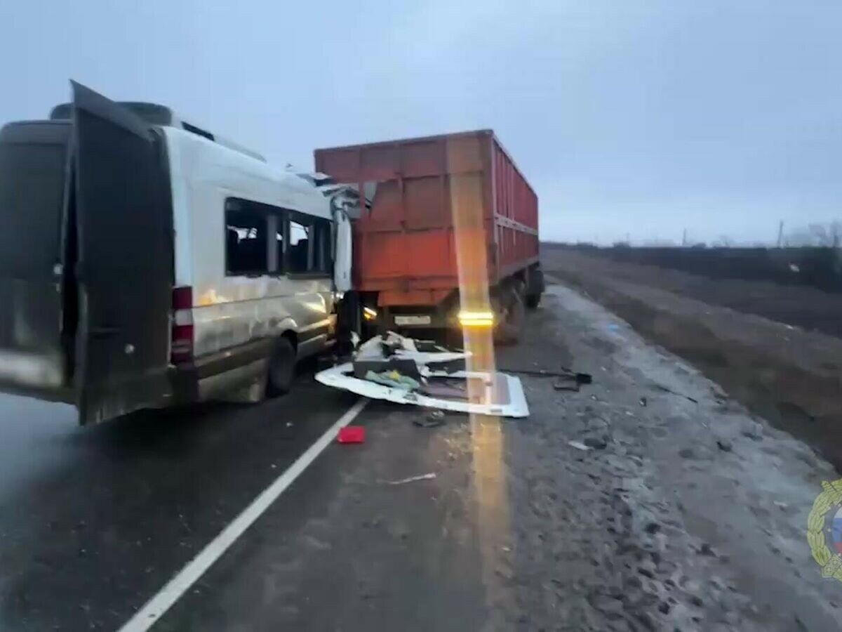В Волгоградской области ДТП с автобусом унесло жизнь человека
