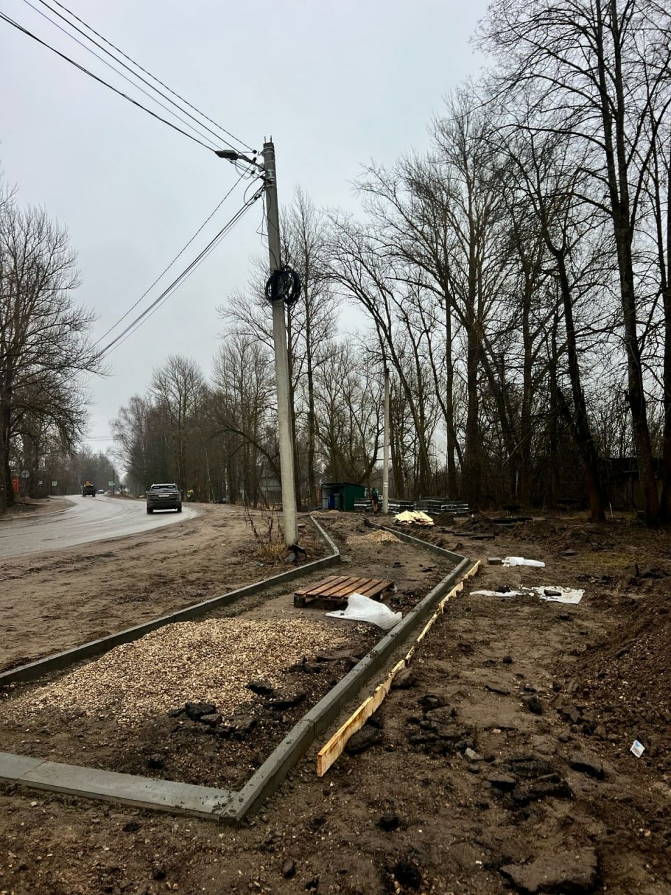 В Боровичах тротуар на улице Загородной отремонтируют