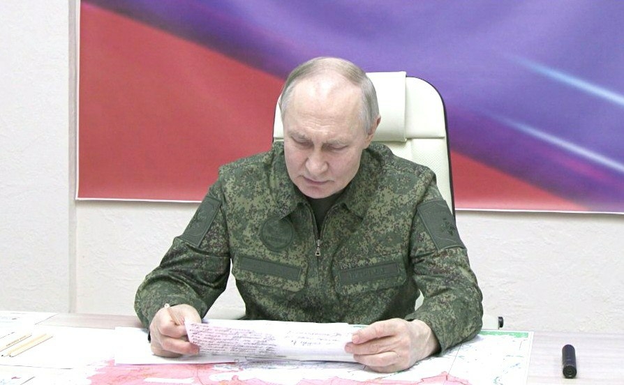 RFI: Путин всех запутал — его поведение в Курской области вызвало удивление во Франции