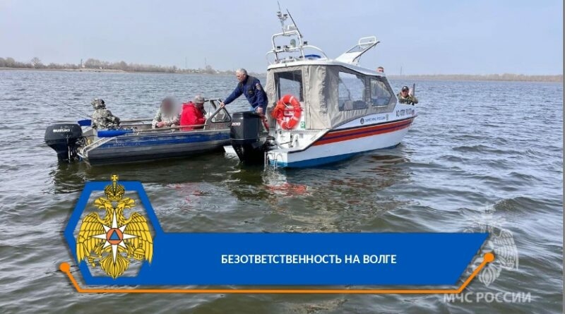 В Астрахани задержали пьяного капитана и его незаконное судно