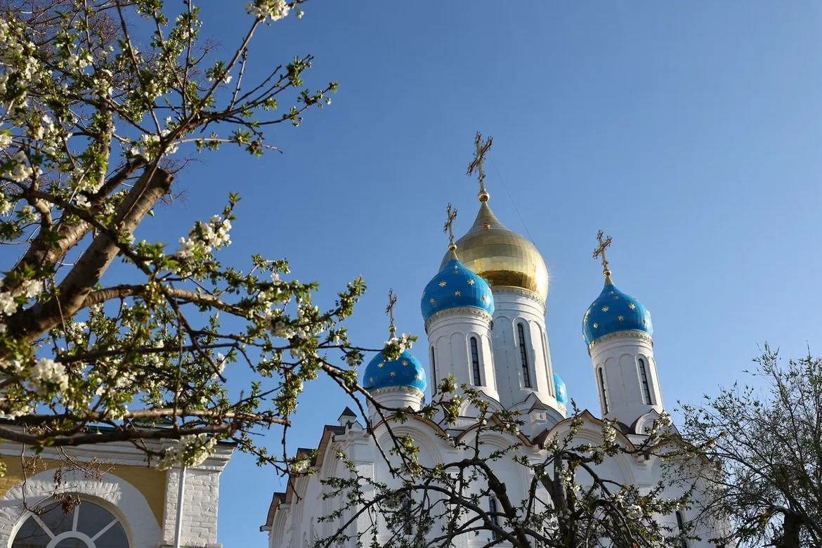 Губернатор Астраханской области поздравил с Благовещением православных христиан