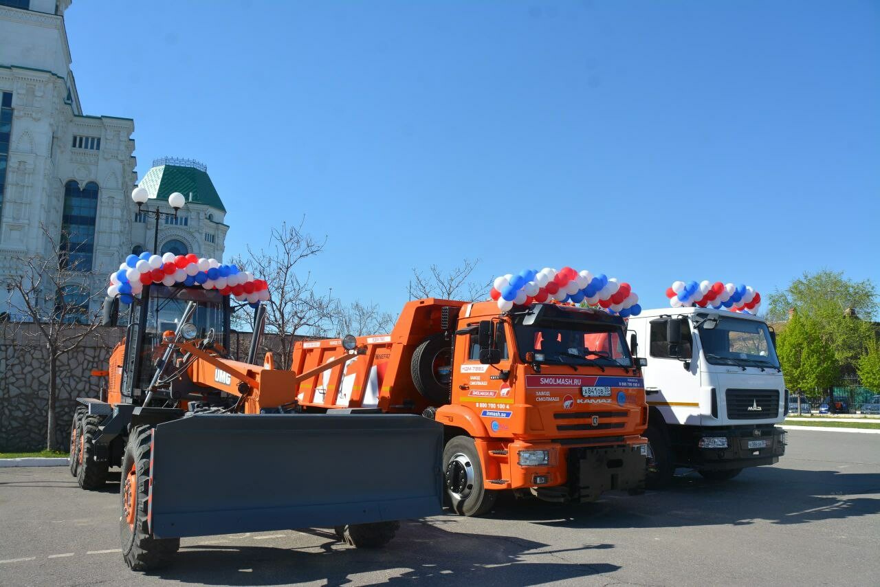 «Чистый город» в Астрахани получил спецтехнику на 35 млн