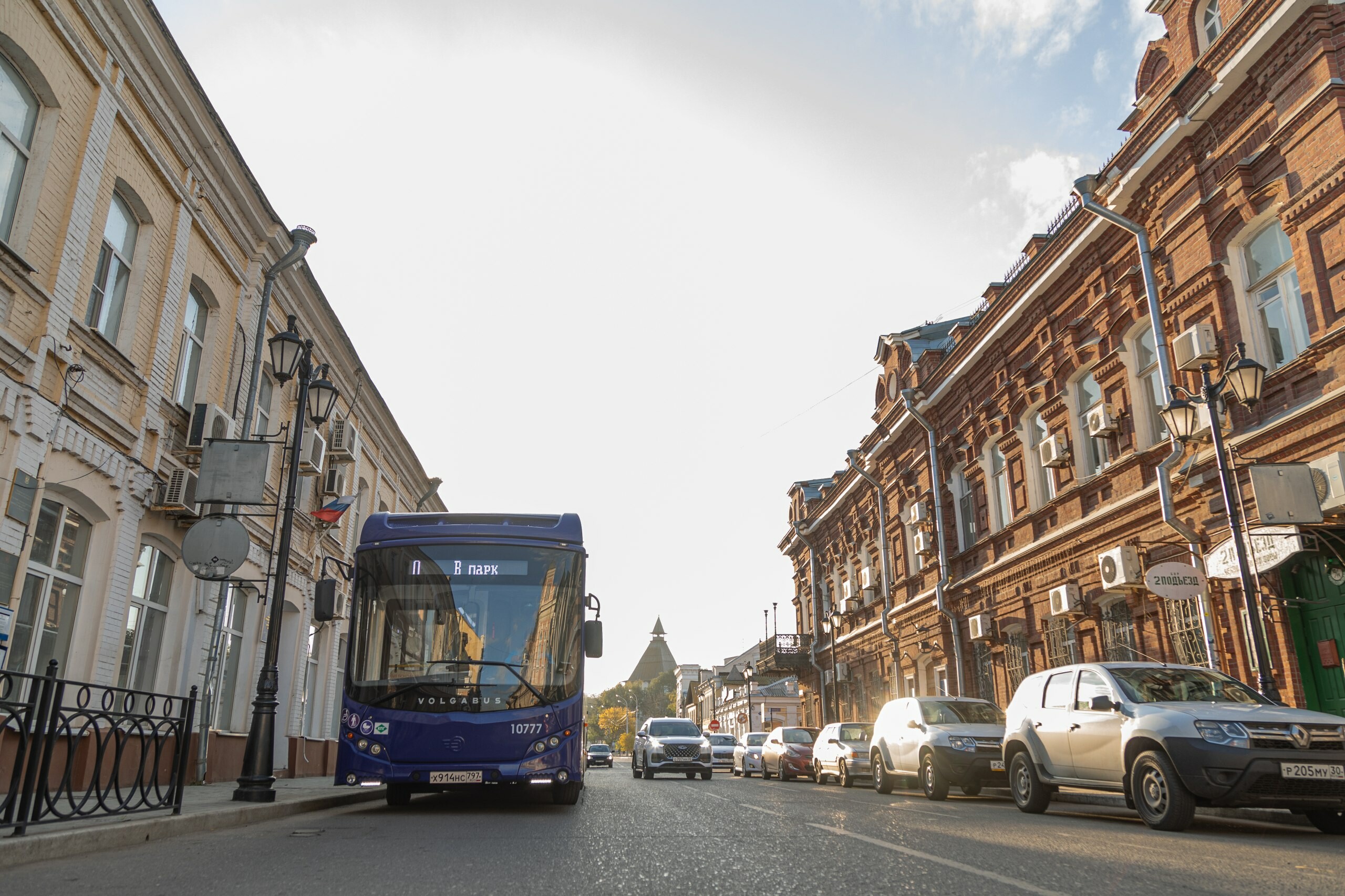 Астраханцы чаще всего выбирают автобусные маршруты М1, М6 и М4