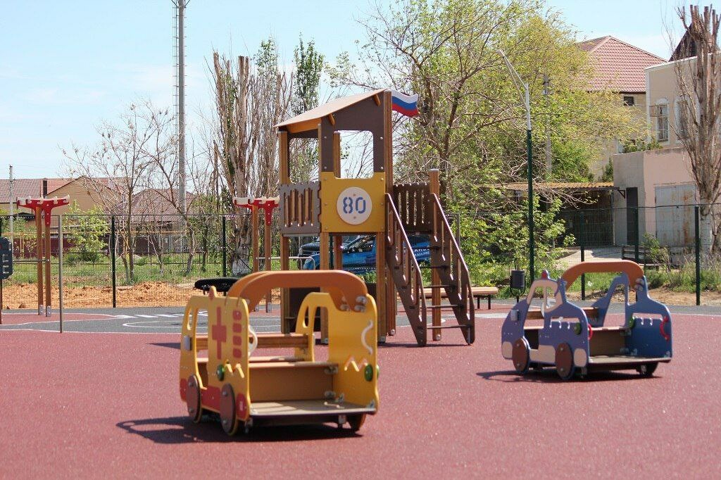 В Приволжском районе завершают благоустройство улицы Солнечной