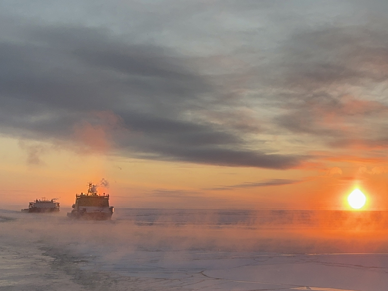 Изменены тарифы на ледовые лоцманские проводки на Северном морском пути