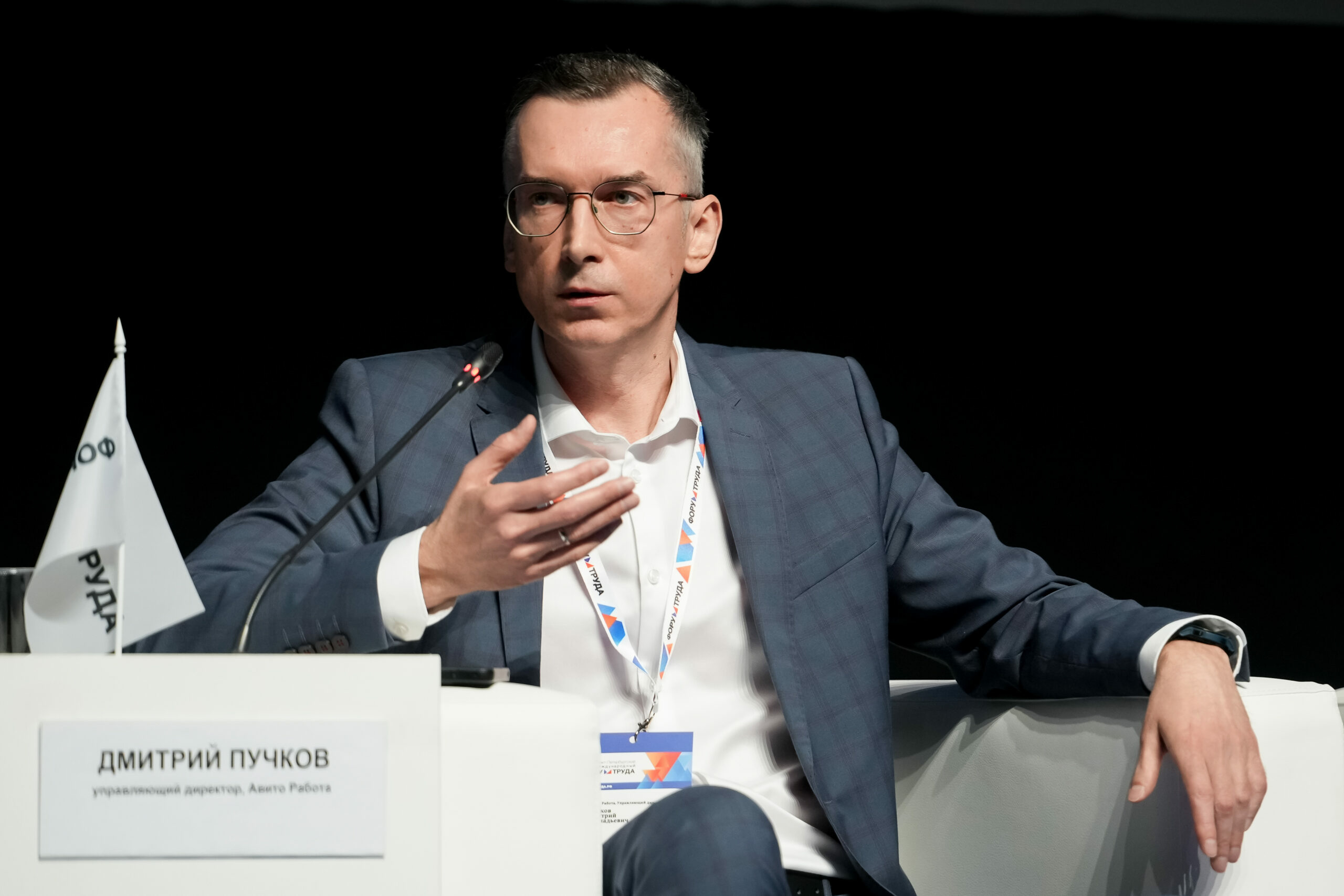 Авито Работа: нейросети могут ускорить процесс создания резюме