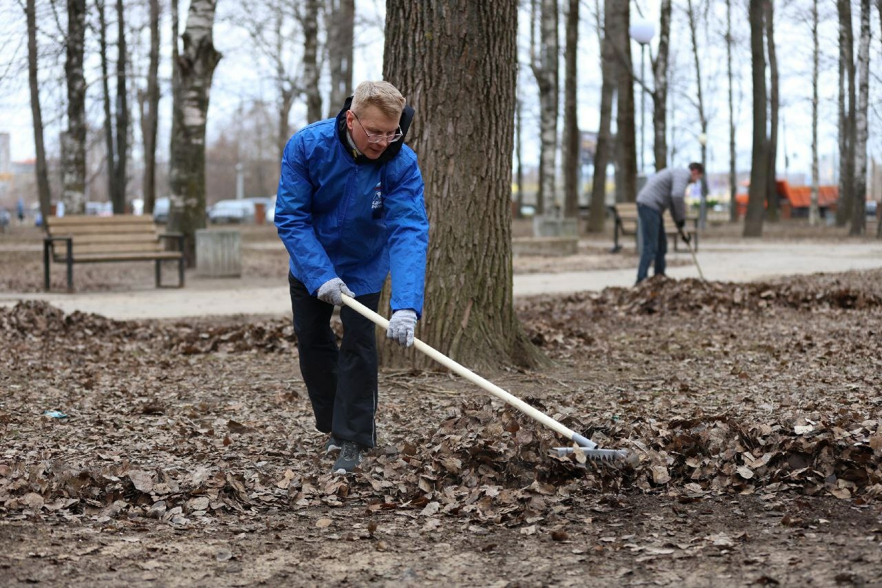 В Череповце идут городские субботники