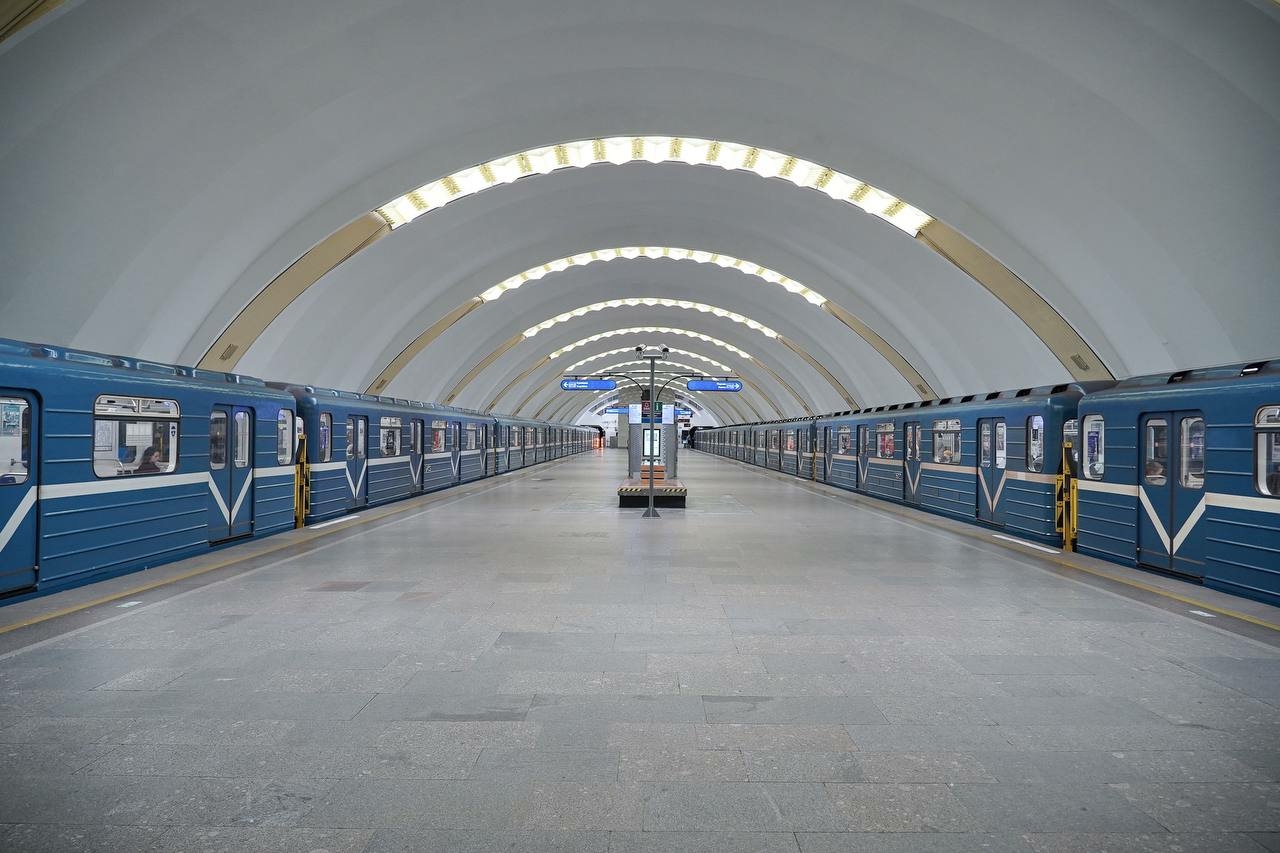 В Санкт-Петербурге «Удельная» открылась после капремонта