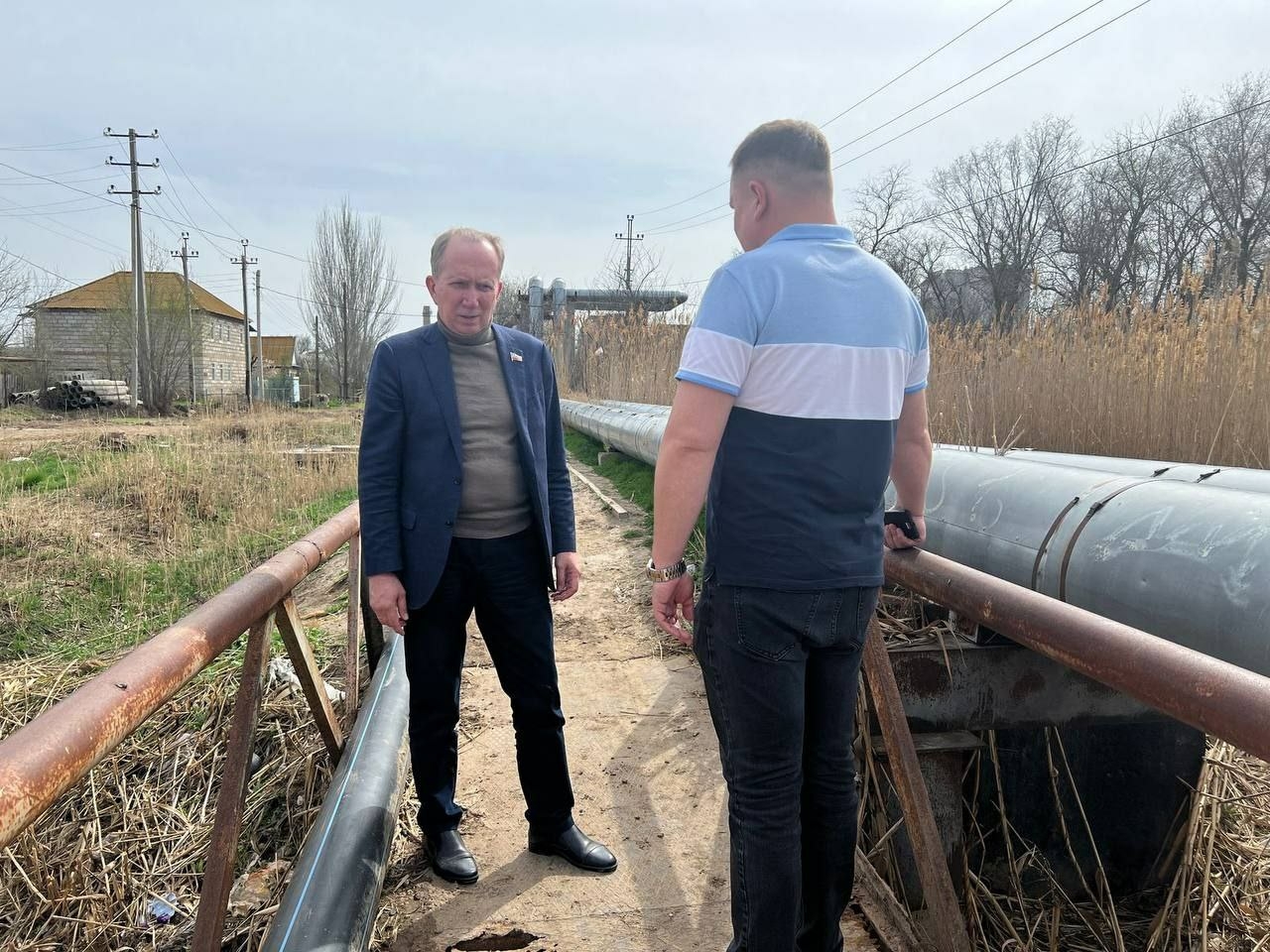 Игорь Седов занялся проблемой аварийного моста через ерик Солянка