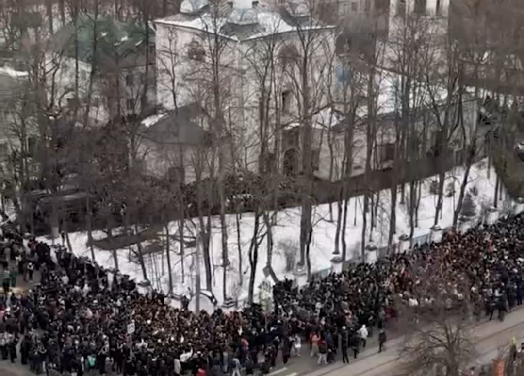 Бывшая жена Паши Техника нашла в его таиландском доме окровавленный матрас