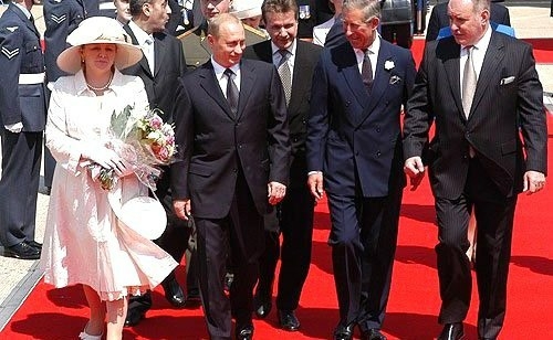 Daily Mail: Россия смеется над Британией — ее шутка про Карла III возмутила Лондон