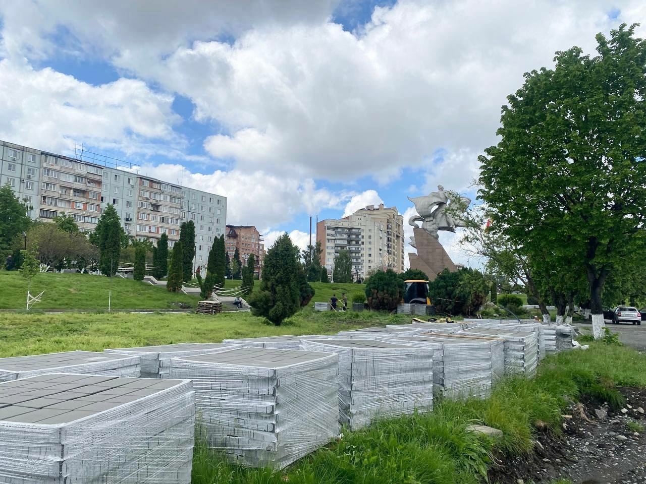 Во Владикавказе продолжается благоустройство набережной Терека
