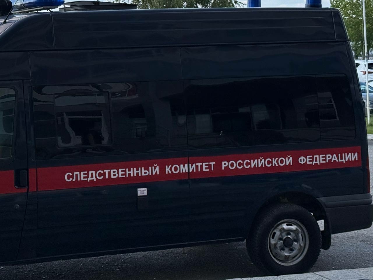 В Астрахани лифт с семьей упал с шестого этажа