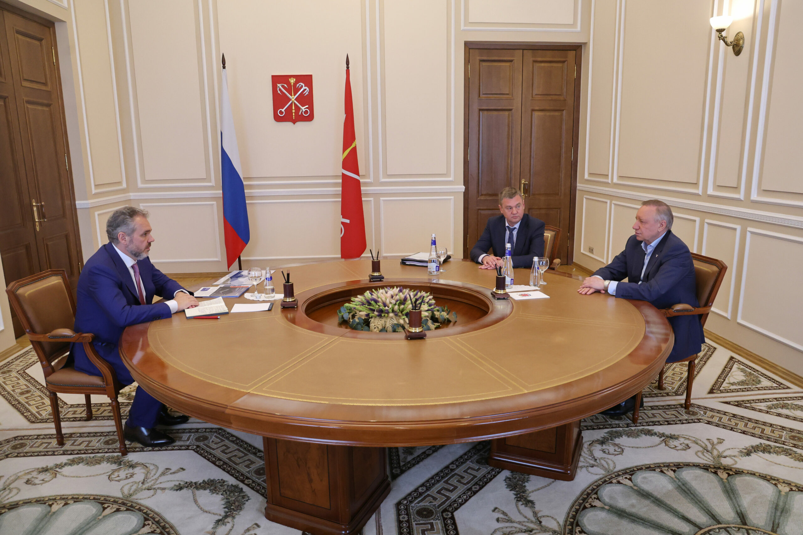 «Семаргл» станет первым в РФ серийным производителем логистических и промышленных роботов