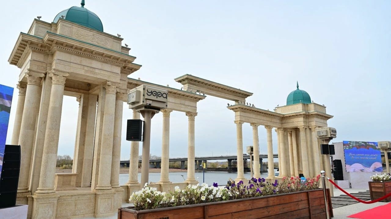 В Уфе выбирают имя для новой площади у колоннады на Набережной