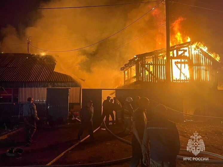 В Хакасии пожарные ликвидировали возгорание жилого дома