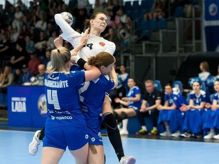 Астраханские гандболистки взяли бронзу чемпионата России