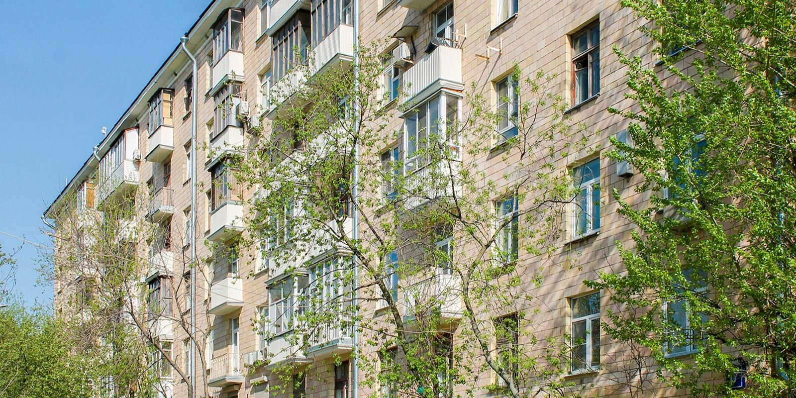 В Москве капитально отремонтировали почти 800 домов с венчающими карнизами