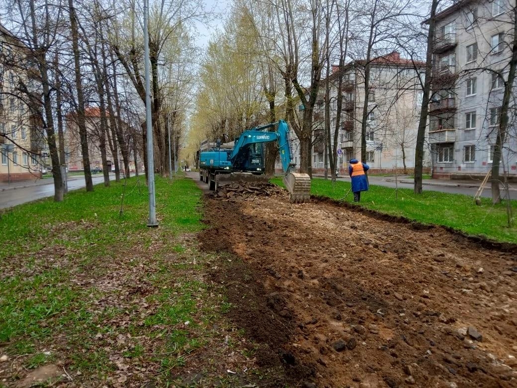 В Череповце приступили к благоустройству сквера Юрия Гагарина