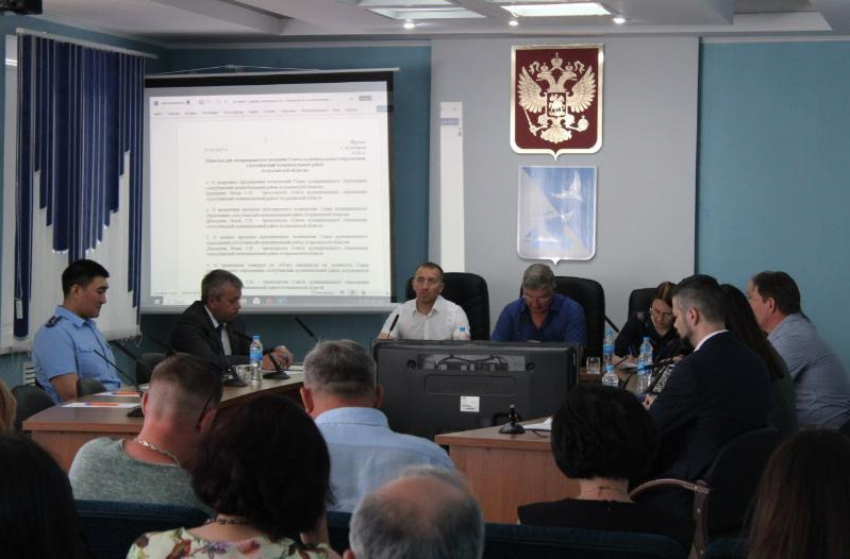 В Ахтубинском районе объявили конкурс на нового главу после отставки Михеда