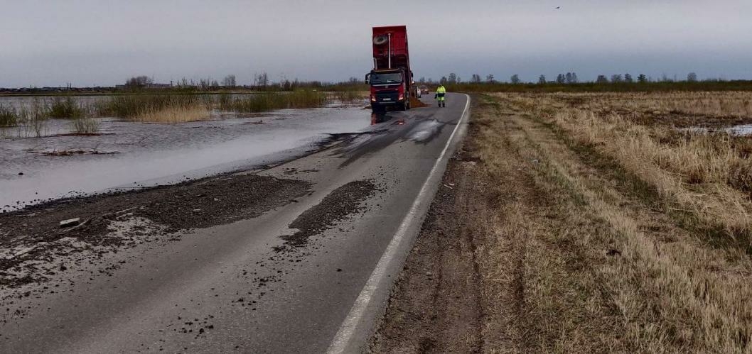 В Тюменской области перекрыто 19 дорог из-за паводка