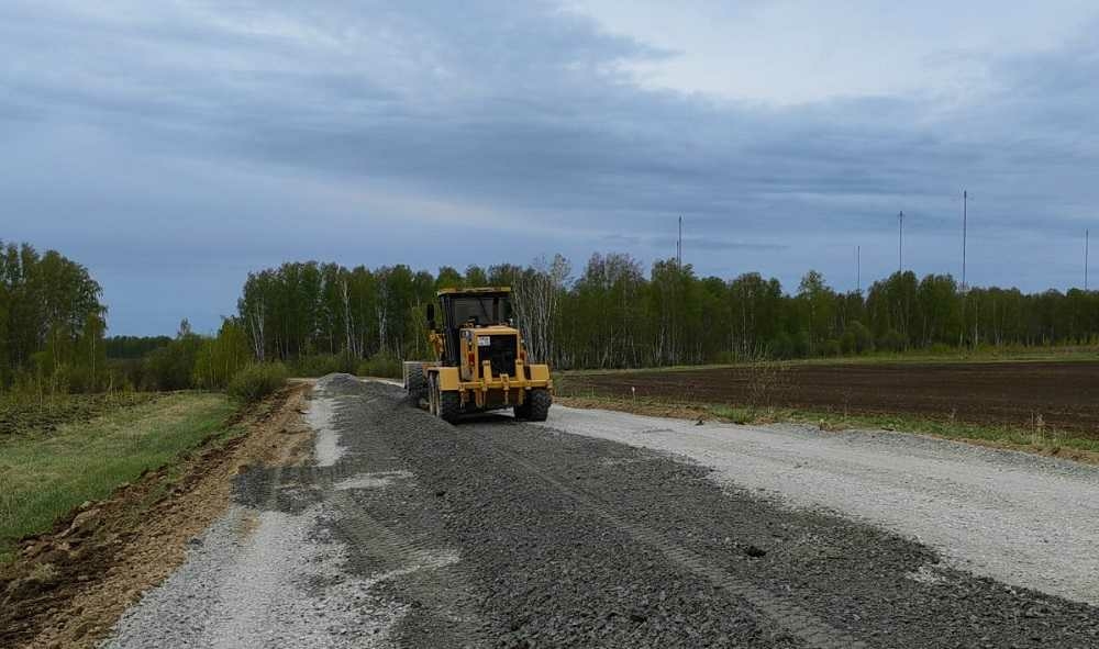 В Новосибирской области ремонтируют дорогу к церкви Серафима Саровского