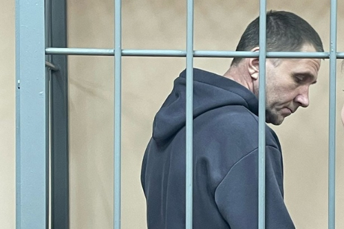 Суд в Новосибирске смягчил приговор мужчине который напал на журналистов