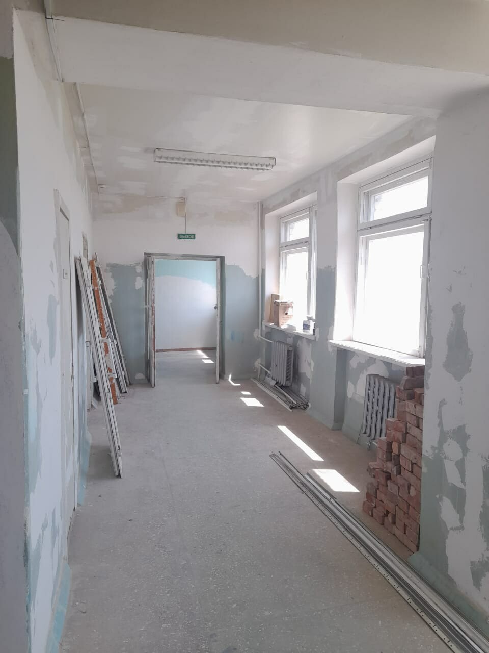 В Камызяке стартовал капитальный ремонт женской консультации