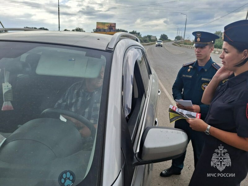 В Камызяке провели рейд по пожарной и дорожной безопасности