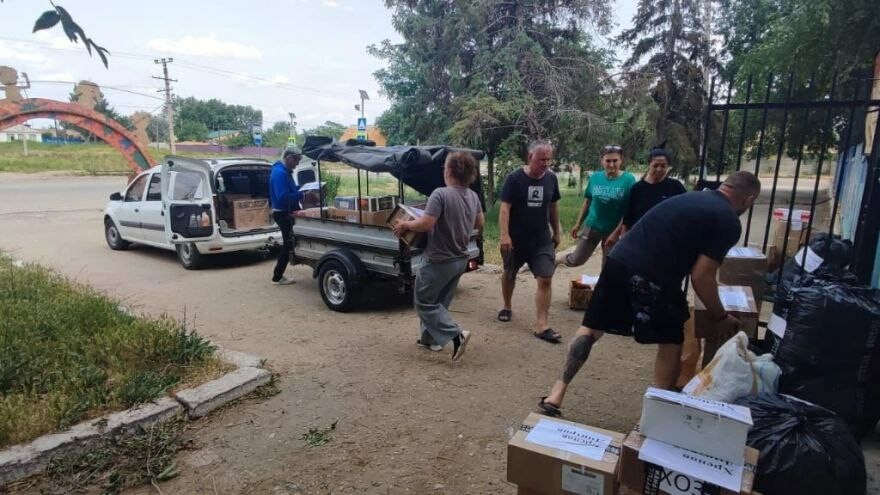Астраханские волонтеры отправили бойцам СВО домашние угощения