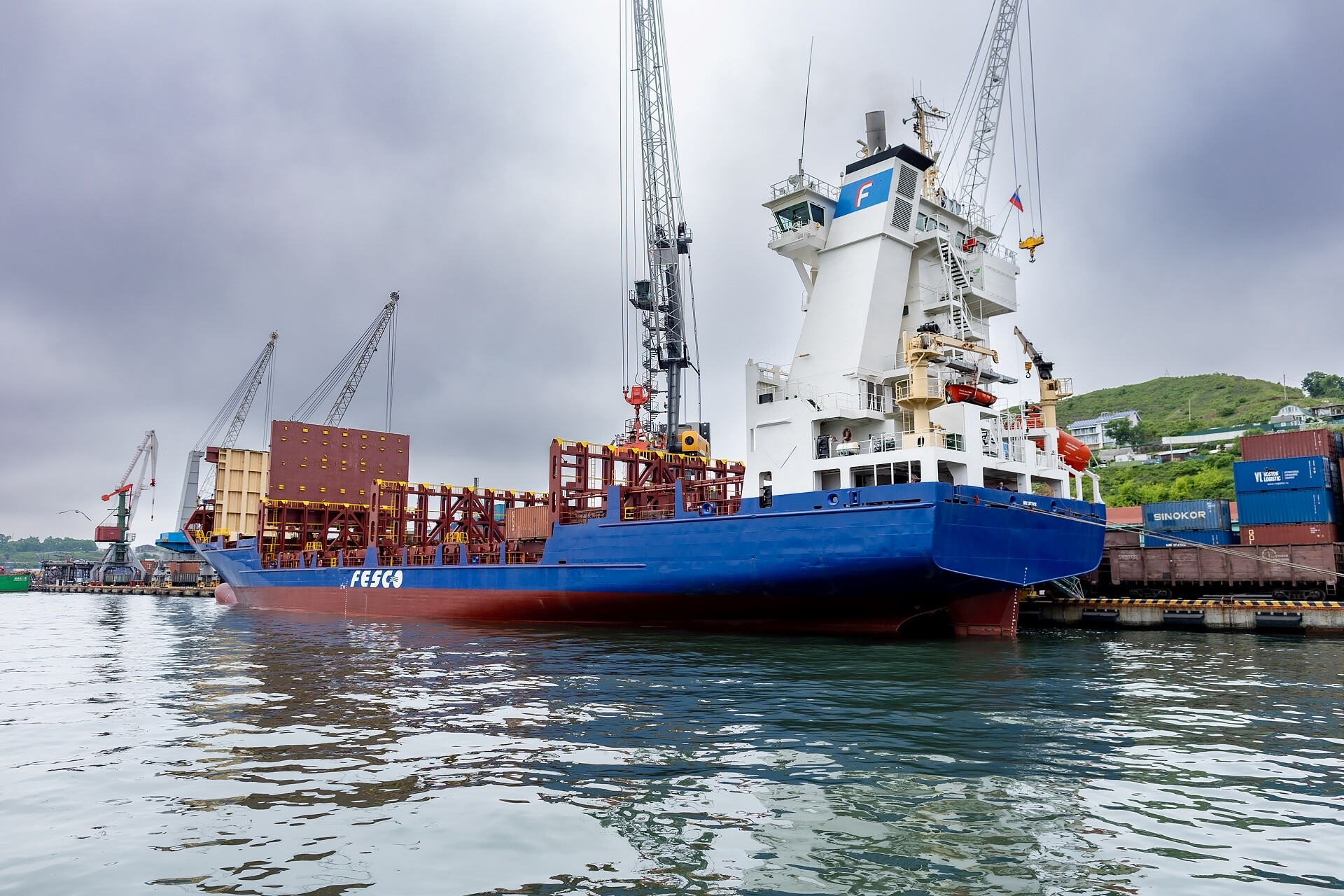 Контейнеровоз FESCO отправился в первый рейс по маршруту Anadyr Direct Line