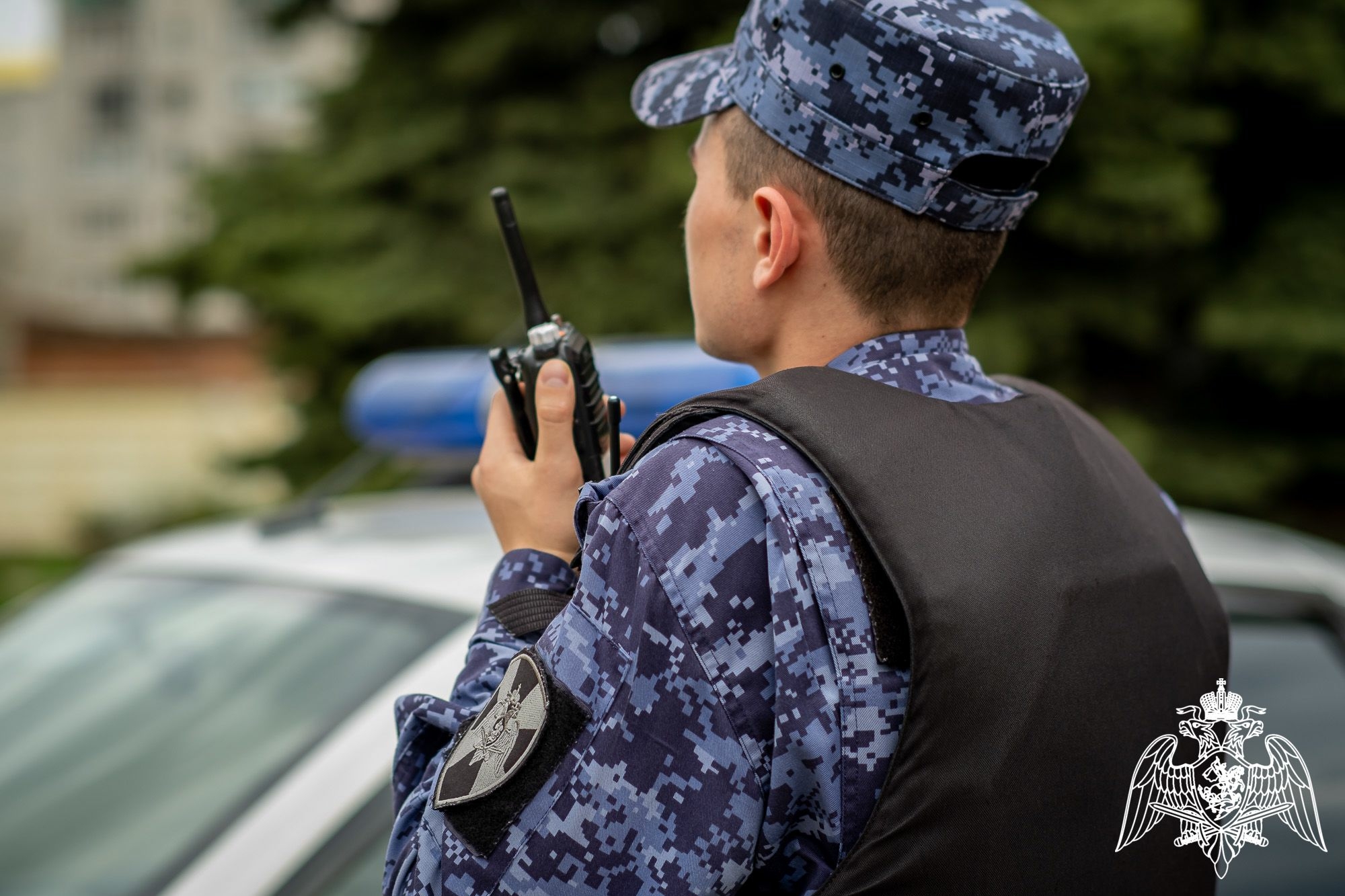 Росгвардейцы провели праздничную акцию для детей в Абакане