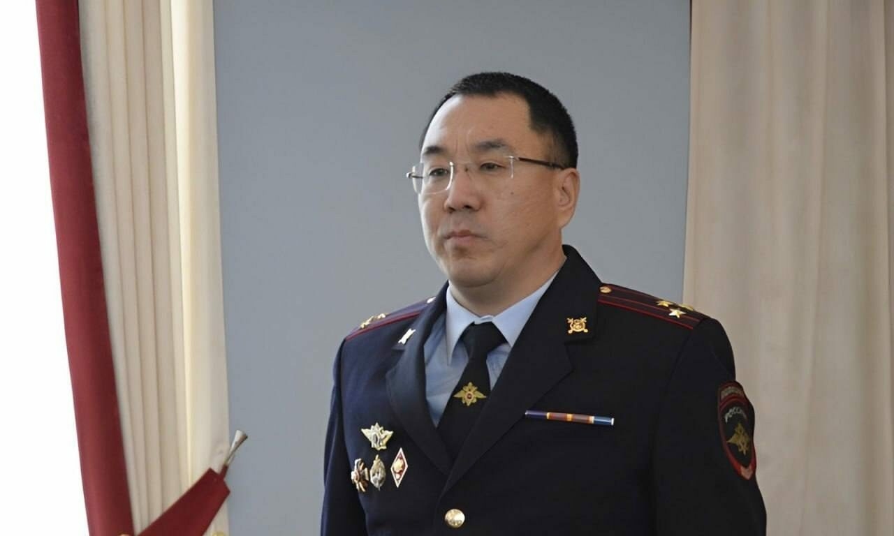 Астраханец Рашид Даулетов возглавил полицию Свердловской области