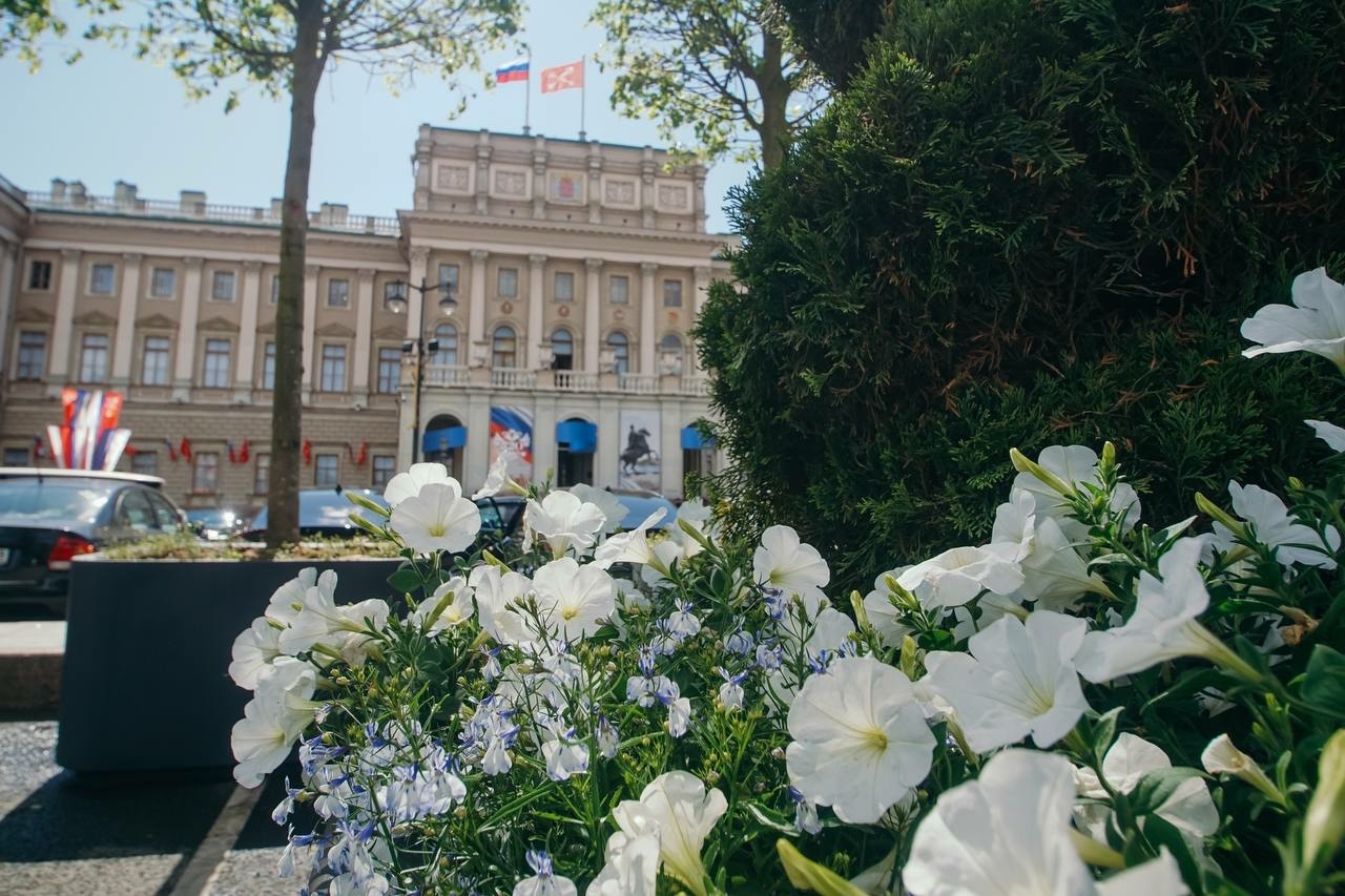 В Санкт-Петербурге в Петропавловской крепости стартовал фестиваль цветов
