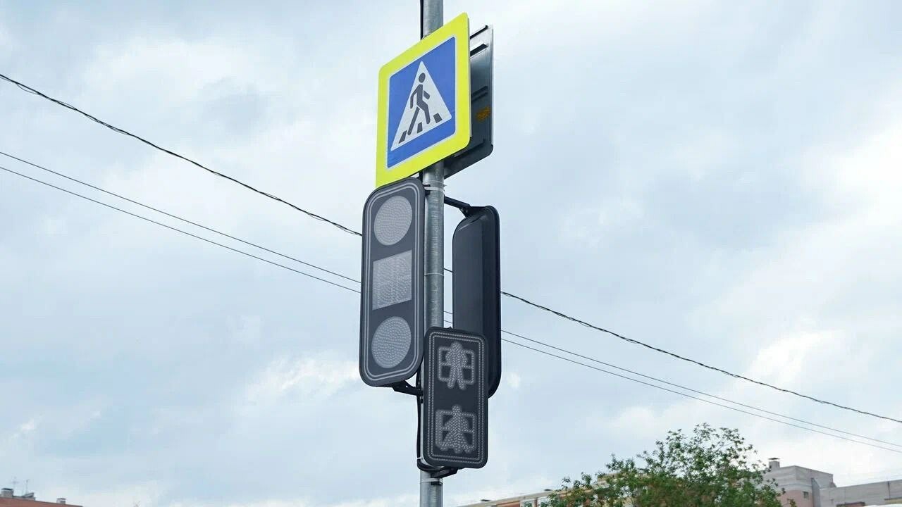 В Вологде на Карла Маркса и Фрязиновской установили светофорный комплекс