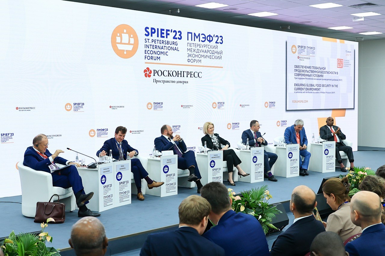 Президент РАПУ Андрей Гурьев: к 2050 году население планеты достигнет 9,7 млрд, и чтобы всех прокормить, нужно увеличить производство еды на 60%