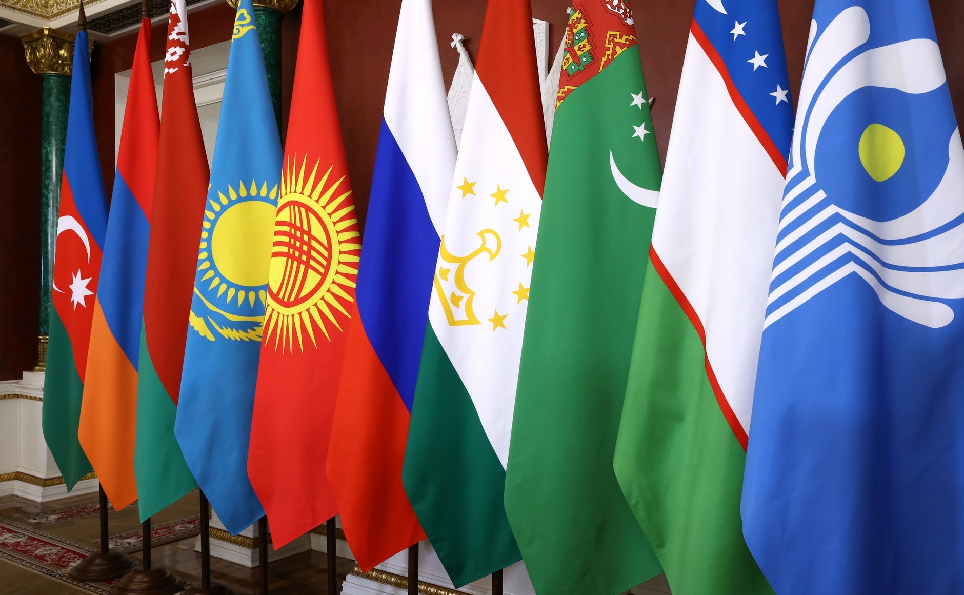 Доля стран СНГ в товарообороте с РФ выросла до 15,5%