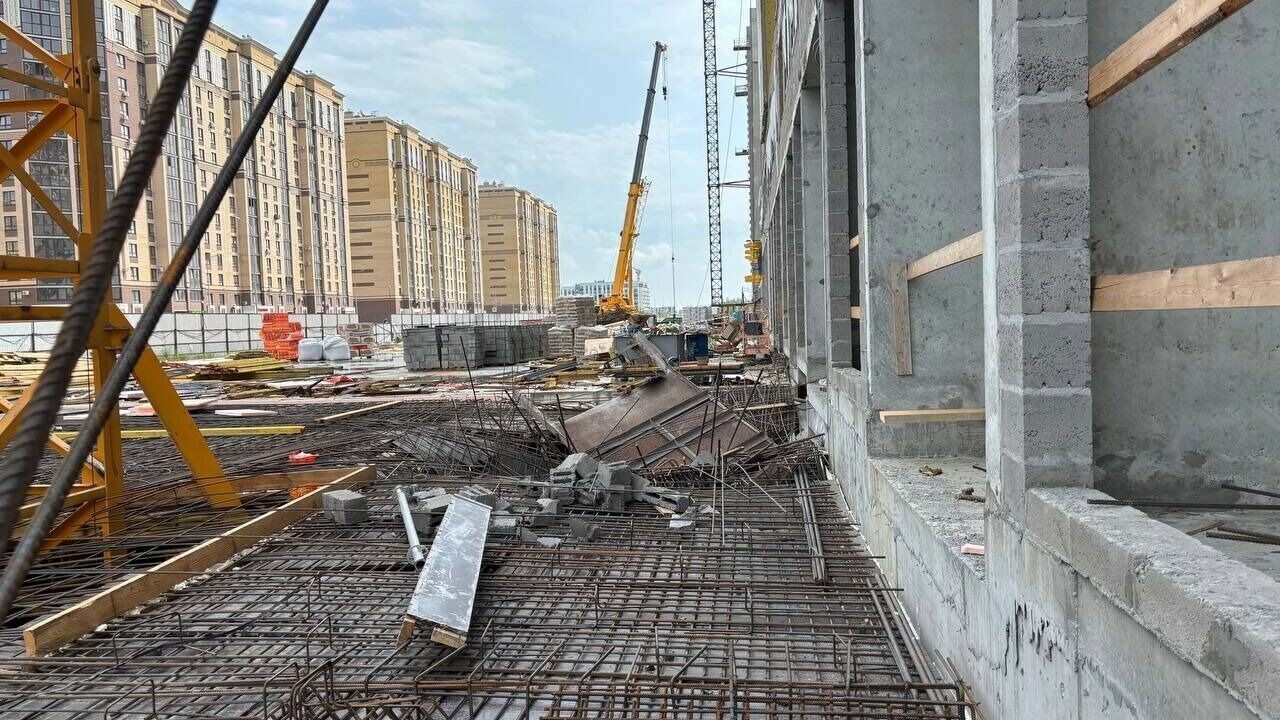 Двое погибли при обрушении на стройке жилого комплекса в Тюмени