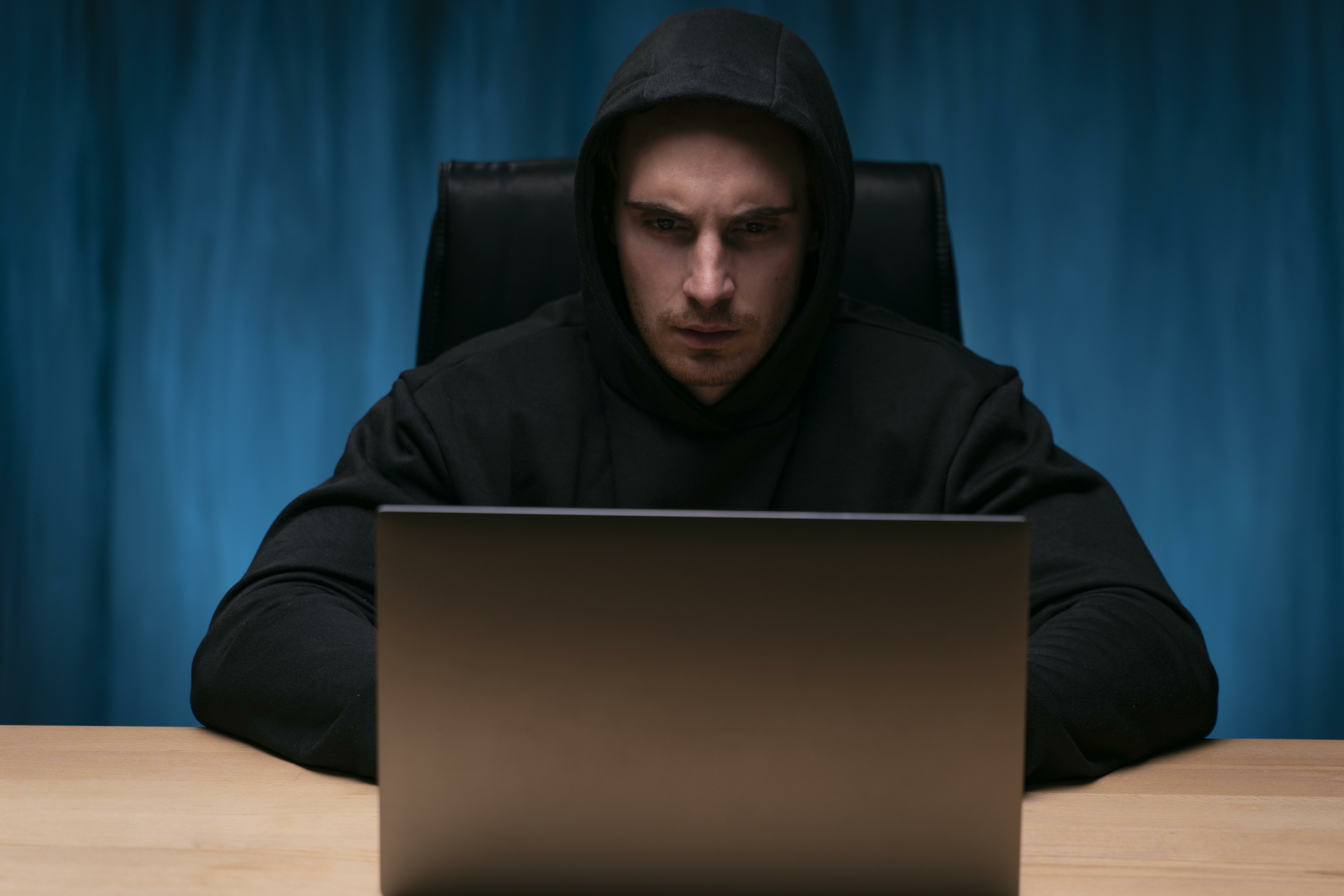 Эксперт рассказал как защититься от телефонных мошенников