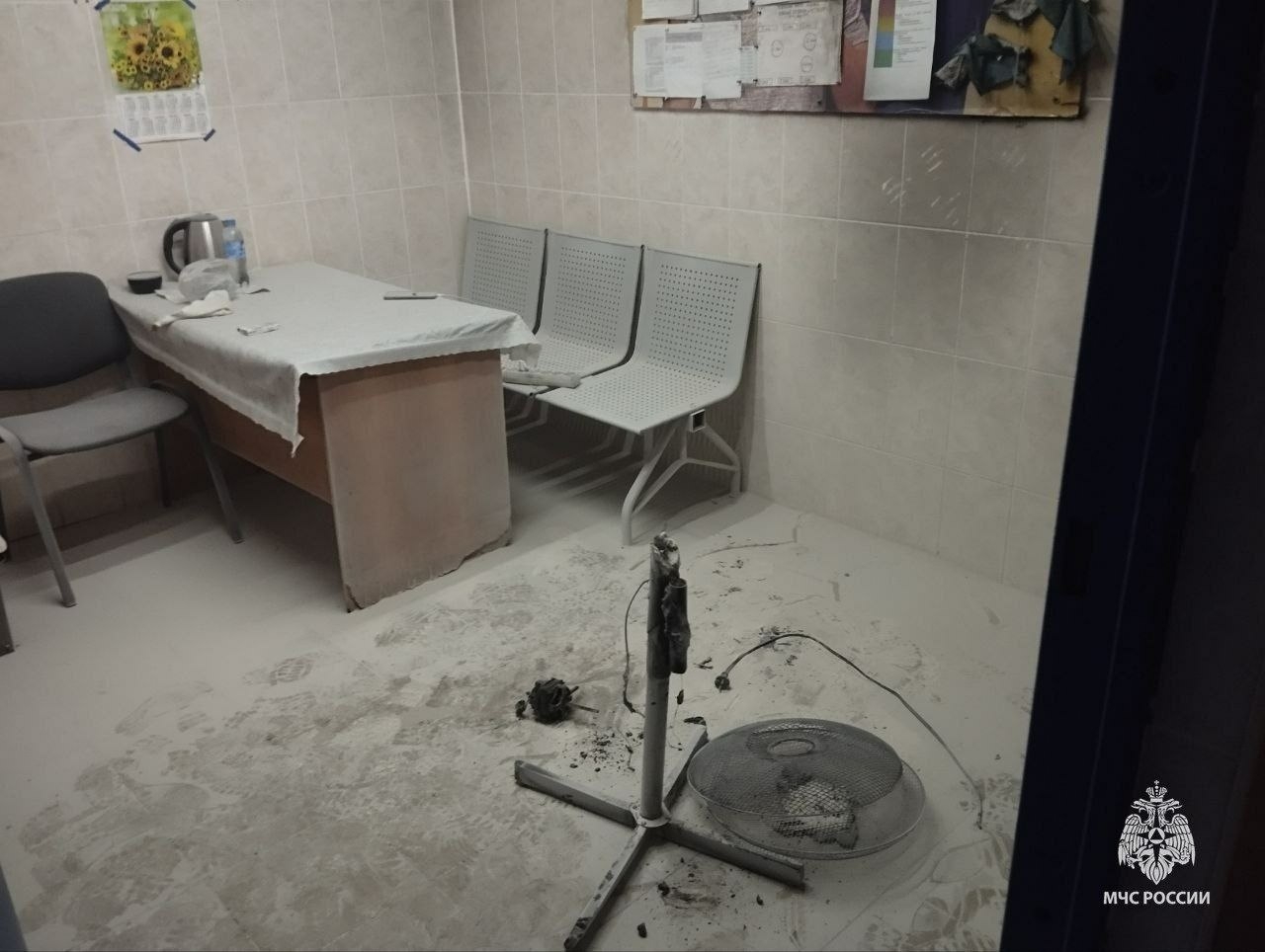 МЧС спасла 23 человека при пожаре в торговом центре Уфы