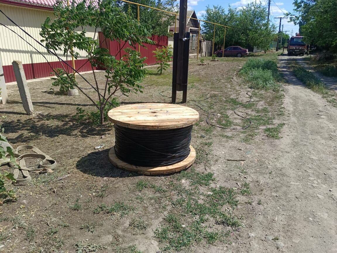 Улица Спартака в Ахтубинске станет светлее благодаря новым фонарям