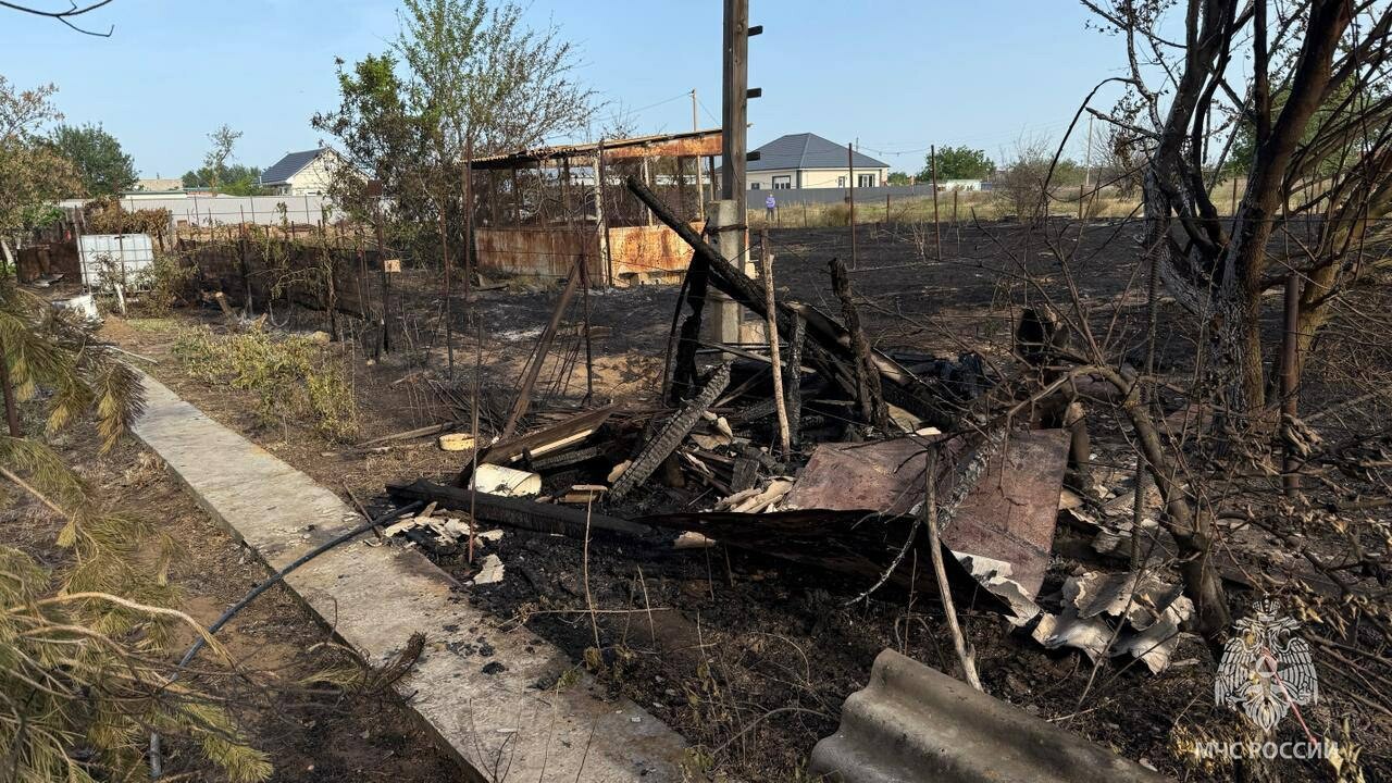 Виновник крупного пожара в Астраханской области оштрафован на 40 тысяч рублей