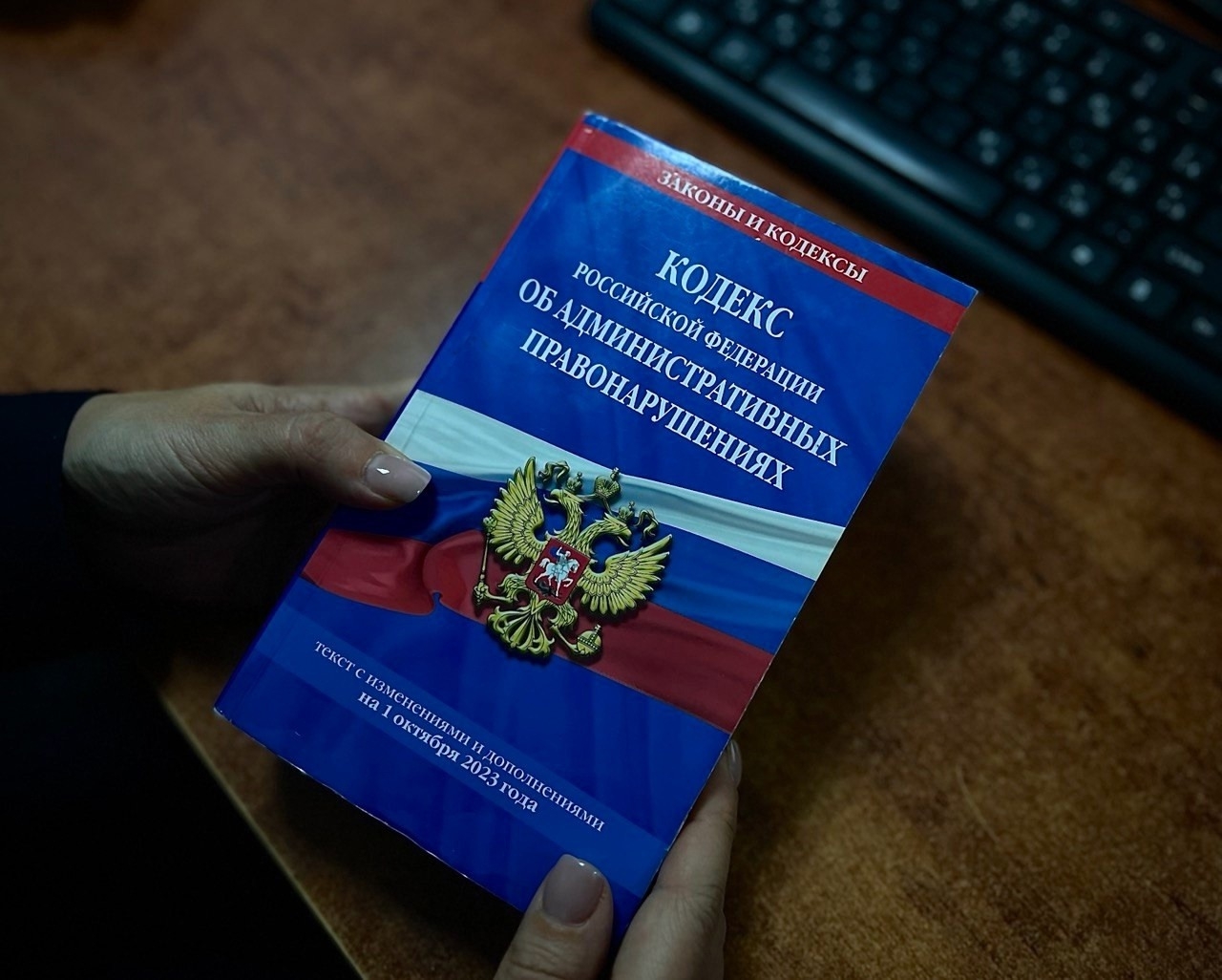 Астраханке дали пять суток за уклонение от алиментов в третий раз подряд
