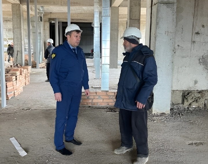 Хакасия «утонула» в недостроях и долгах за федеральный счет
