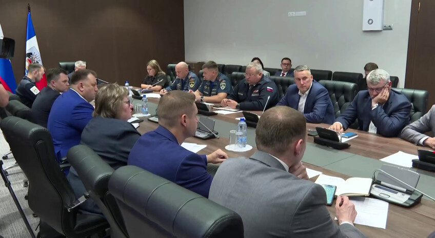 Дронов провел оперштаб по отключению электроэнергии на территории Новгородчины