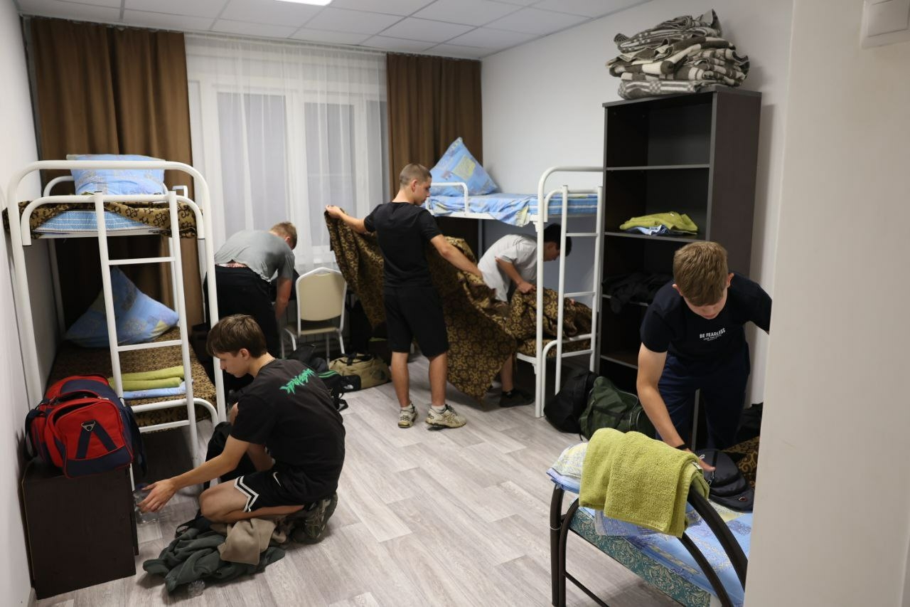В Астраханскую область на летний отдых приехали дети из ЛНР
