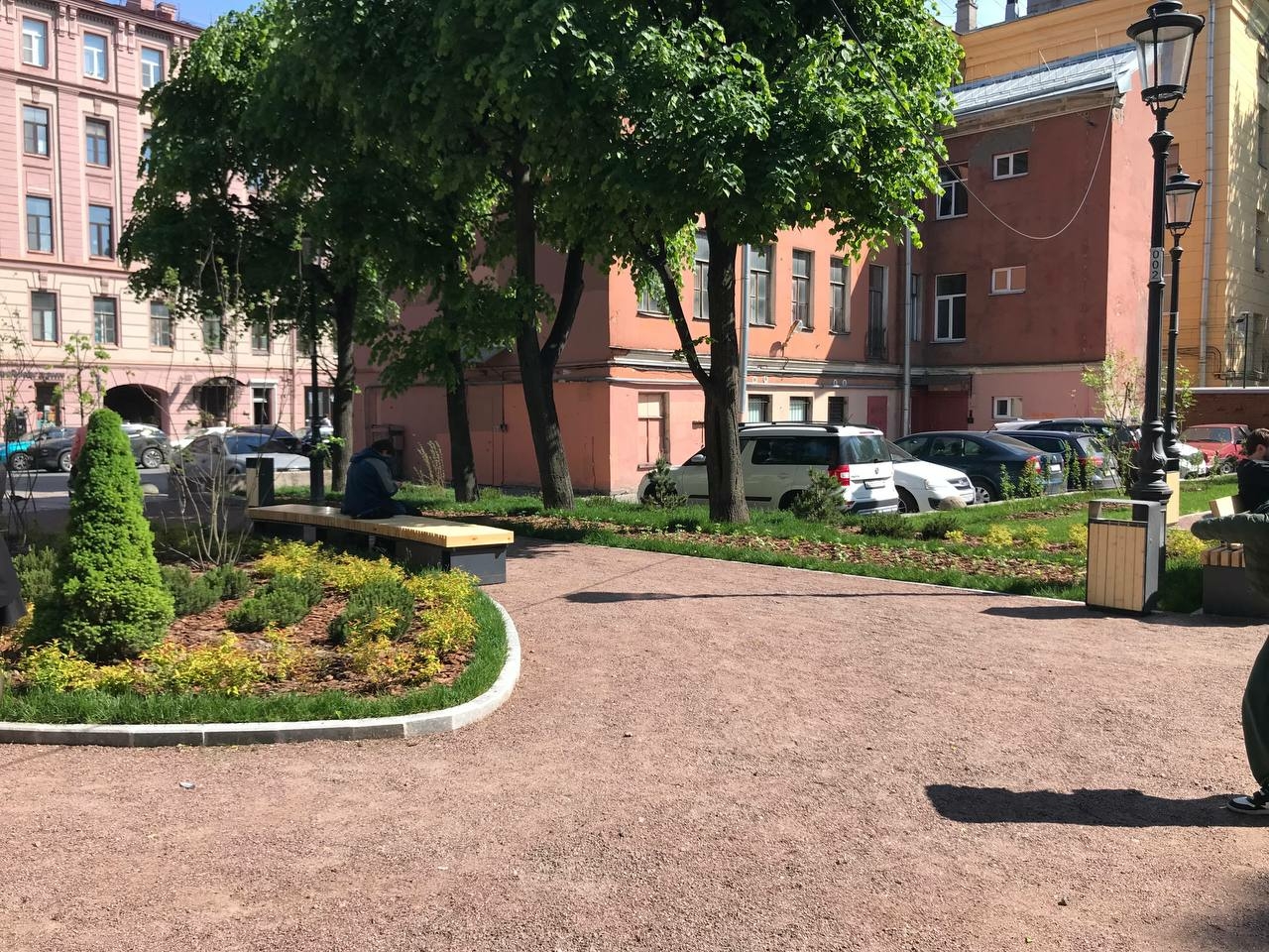 В Петербурге благоустройство сквера на Некрасова завершили раньше срока