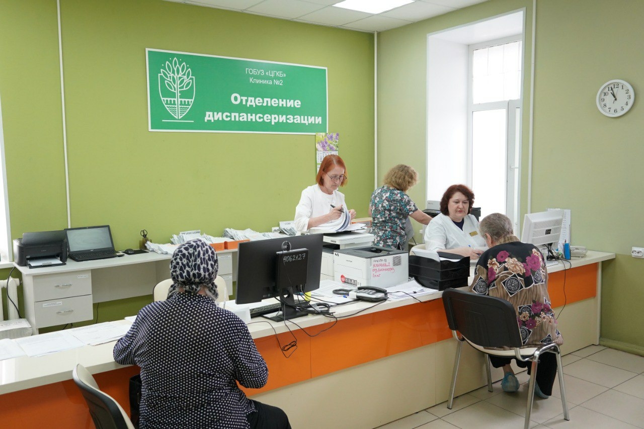 Новгородцев старшего поколения приглашают пройти диспансеризацию