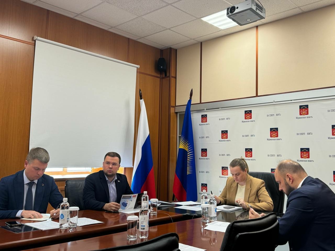 Лебедев встретился онлайн с представителями Канцелярии иностранных дел Харбина